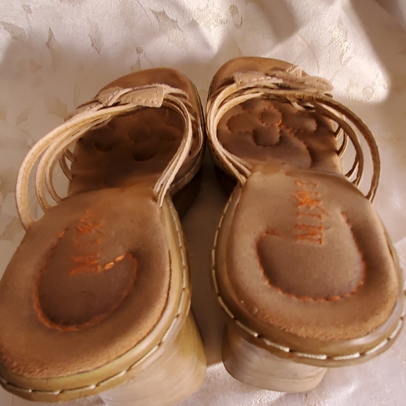 Wood grain platform sandals - Picture 6 of 8